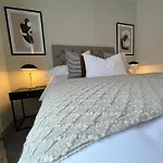 Stunning City Centre Home From Home